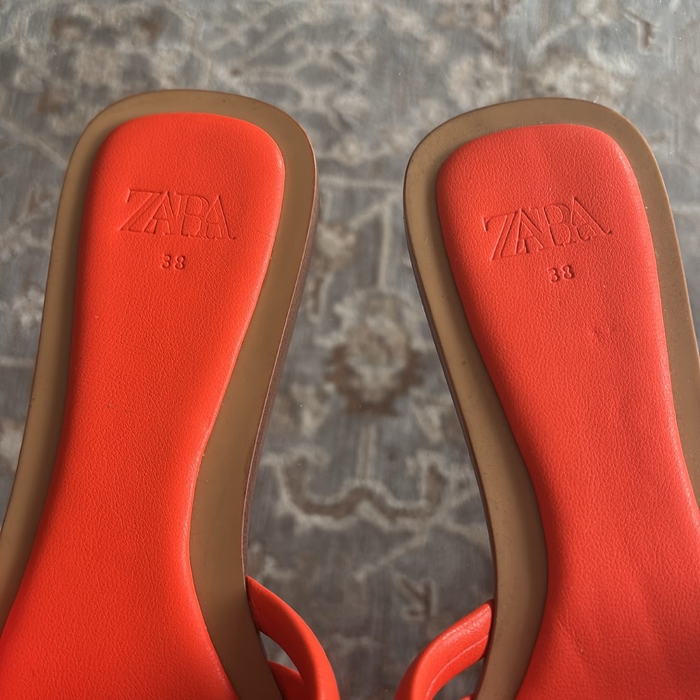 Zara sandals - Picture 2 of 4